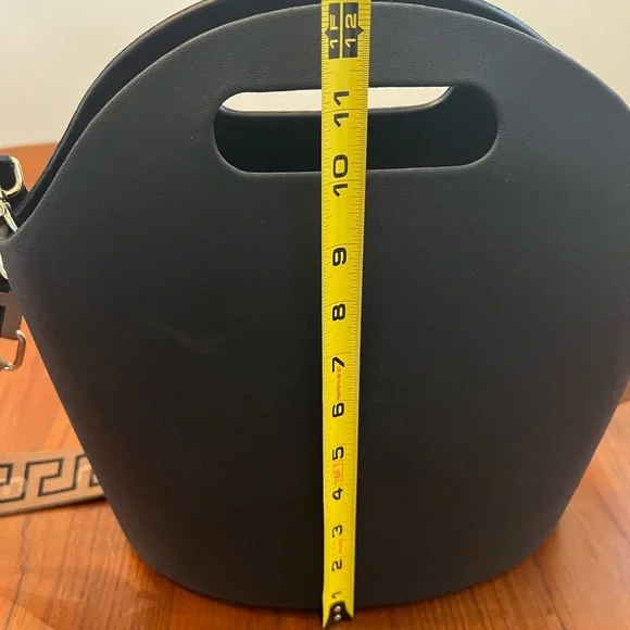 nim Design Black Bucket Bag with Geometric Strap & Removable Pouch - Picture 11 of 16